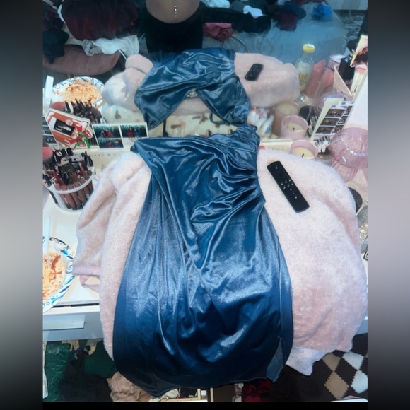 long silk blue dress - Picture 2 of 3